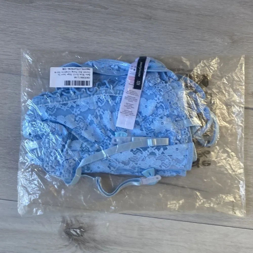 PrettyLittleThing Baby Blue Frill Edge Lace Up Corset And Thong Lingerie Setin M - Picture 8 of 8